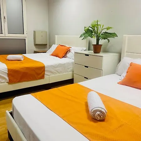 Plaza Callao Apartment *