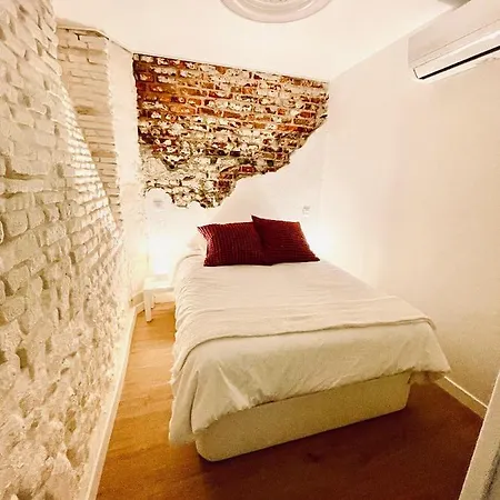 Apartment G18_apartamento 8 Con 3 2 Banos En Chamberi *
