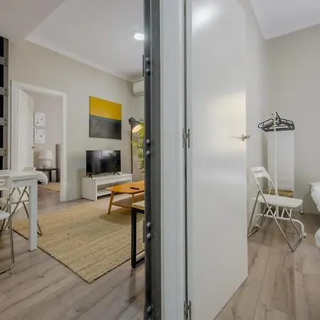 Ideal Apartamento En La Latina / Centro De Madrid