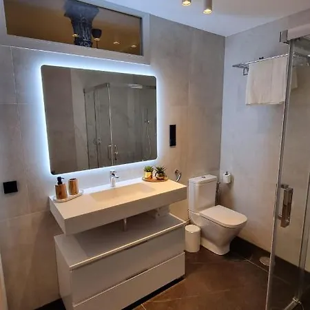Puerta Del Sol Iii, 4 Bedrooms 5wc Madri