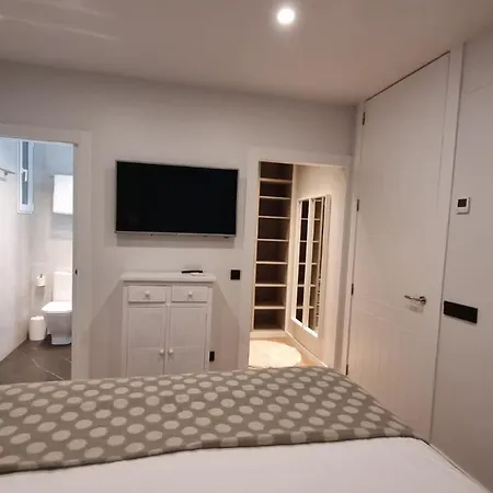 Puerta Del Sol Iii, 4 Bedrooms 5wc