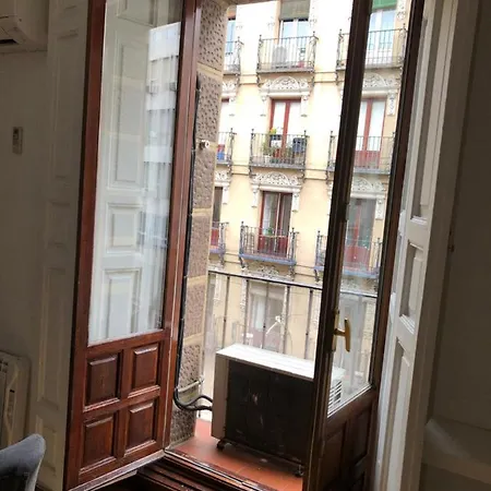 Apartment Mayor Calle: Historic Centro Near Plaza Mayor *