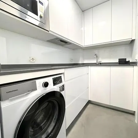 Precioso Estudio En Barajas, A Un Paso Del Metro Apartamento
