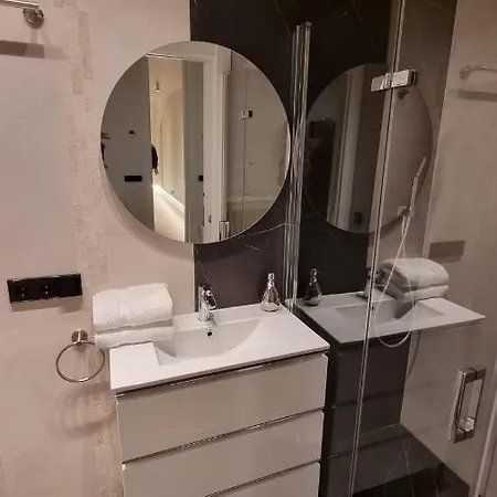 Puerta Del Sol Iii, 4 Bedrooms 5wc Madrid