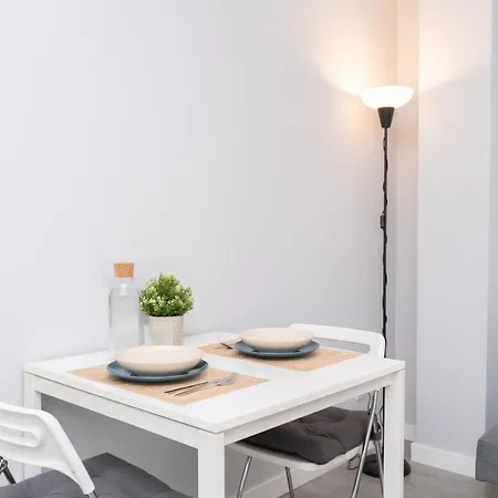 Apartment Modern Minimalist 1-bedroom In The Center