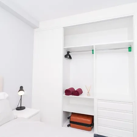 Modern Minimalist 1-bedroom In The Center * Madrid