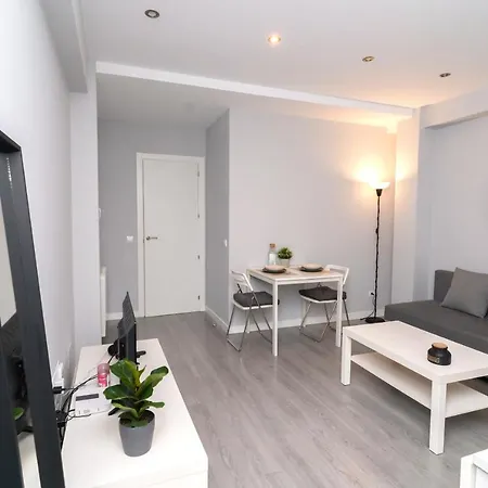 Apartment Modern Minimalist 1-bedroom In The Center
