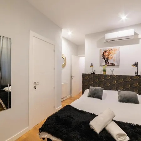 Luxury In Plaza Tirso Molina Apartamento Madrid