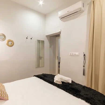 Luxury In Plaza Tirso Molina Apartamento *