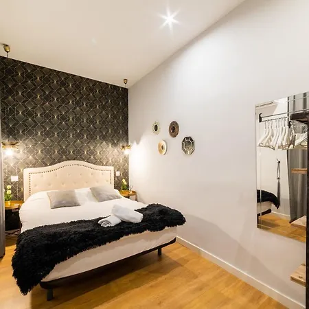 Luxury In Plaza Tirso Molina Apartamento *