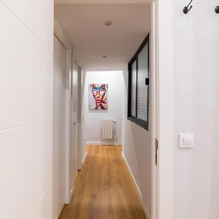 Luxury In Plaza Tirso Molina Madrid