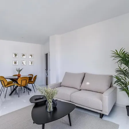 Embajadores V Apartment