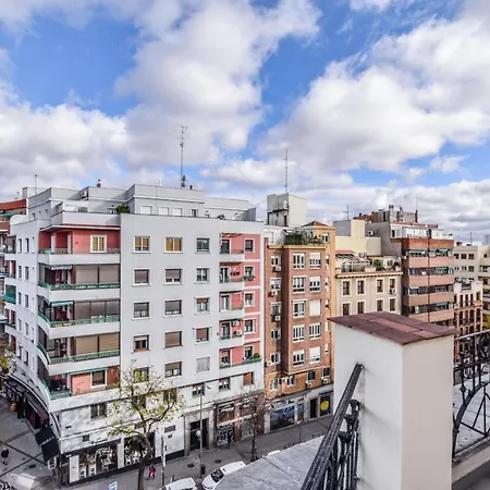 Embajadores V Apartment *