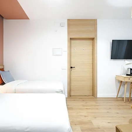 Pensión Vallecas By Olala Homes