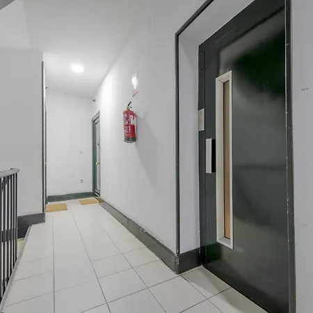 Apartment Ideal Apartamento En La Latina / Centro De Madrid