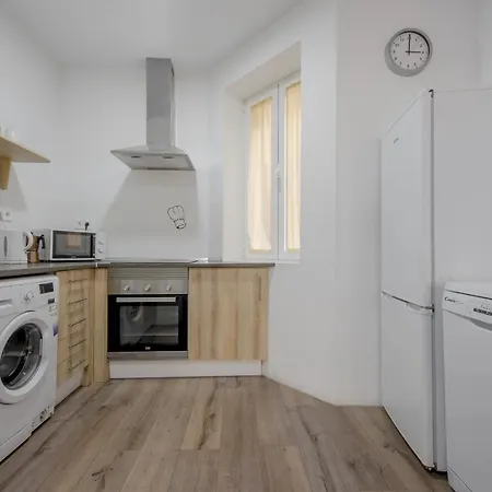 Ideal Apartamento En La Latina / Centro De Apartment