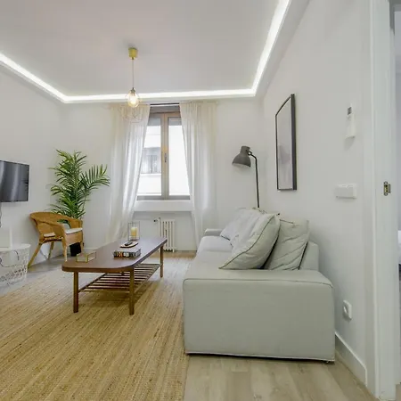 Elegante Apartamento En El Centro De Apartment *