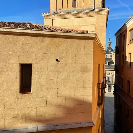 Apartment In Monumental Square Center