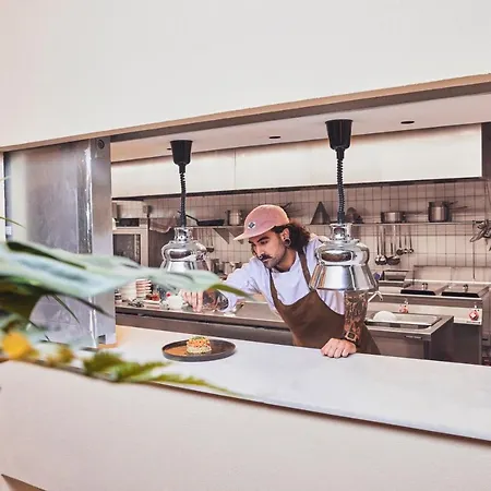 The Social Hub Hotel 4*