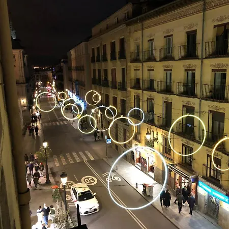 Mayor Calle, Alojate En El Centro Historico De Madrid, Junto A Plaza Mayor Y Mercado De San Miguel, Edificio Historico 3er Piso Sin Ascensor Apartamento