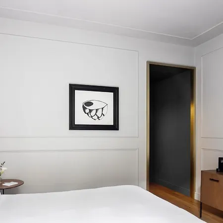 Totem Madrid, A Small Luxury Of The World