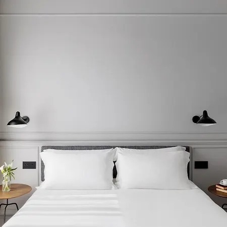 Hotel Totem Madrid, A Small Luxury Of The World