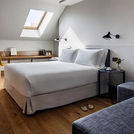 Totem Madrid, A Small Luxury Of The World Hotel