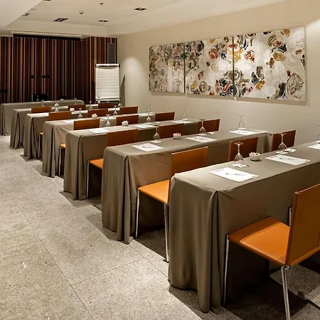 Catalonia Plaza Mayor Hotel 4*
