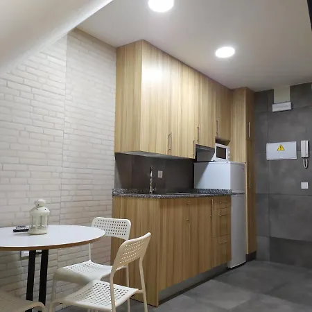 Urgel Apartment *