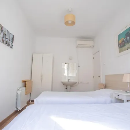 Leon Guest house