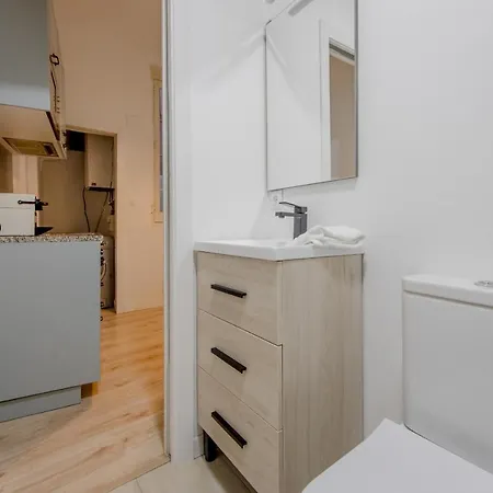 Premium Apt 9p En C/olmo - Centro De Madrid