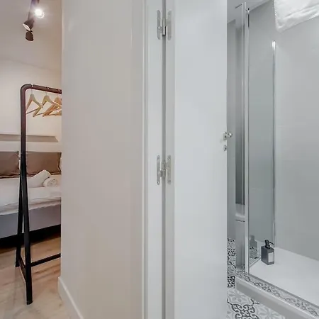 Modern Apt 6px En La Plaza De Tirso De Molina Apartment