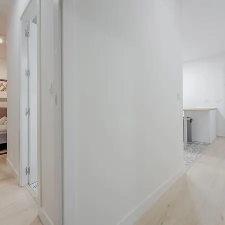 Apartment Modern Apt 6px En La Plaza De Tirso De Molina Madrid
