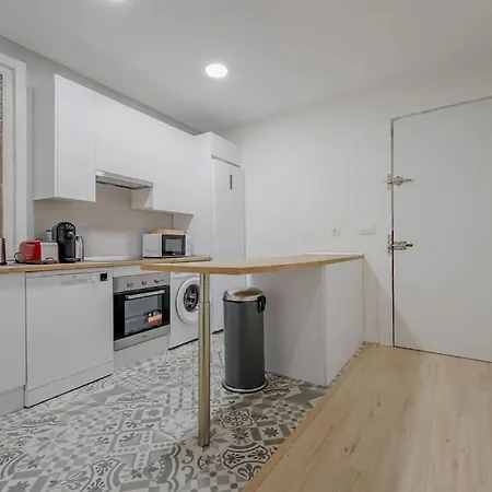 Apartment Modern Apt 6px En La Plaza De Tirso De Molina Madrid