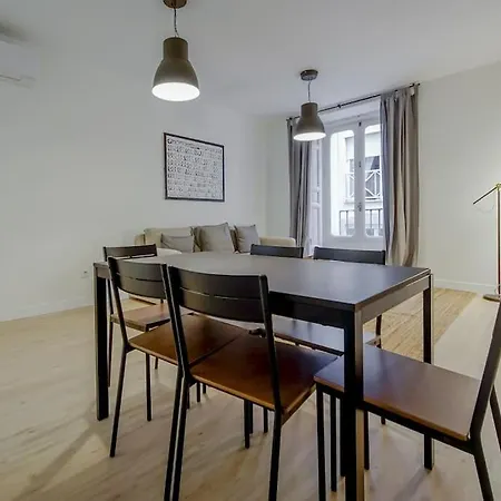 Apartment Modern Apt 6px En La Plaza De Tirso De Molina *