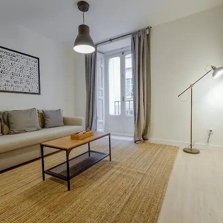 Apartment Modern Apt 6px En La Plaza De Tirso De Molina