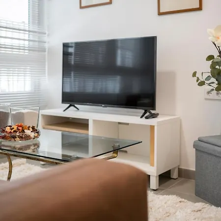 Apartment Dobo America