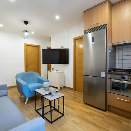 Apartment Amplio Apartamento Situado A 10 Minutos Del Retiro Madrid