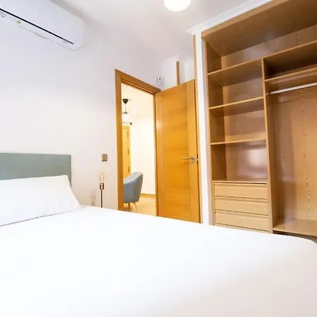 Amplio Apartamento Situado A 10 Minutos Del Retiro