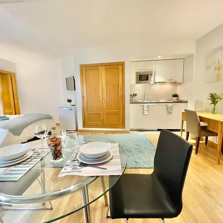 Apartamento Edificio Leganitos Xv Madrid