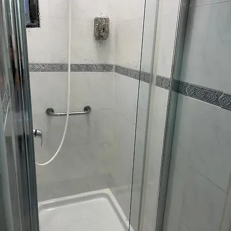 Pensjonat Casa De Huespedes Almansa Madryt