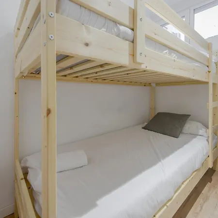 Apartment Moderno Piso Puerta Calle En Ponzano / Olavide Madrid