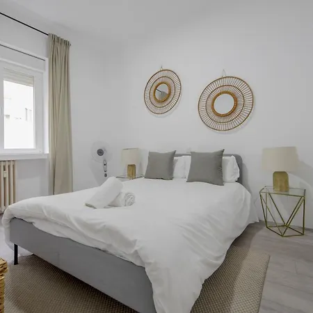 Cozy Apartamento En La Latina, El Centro De