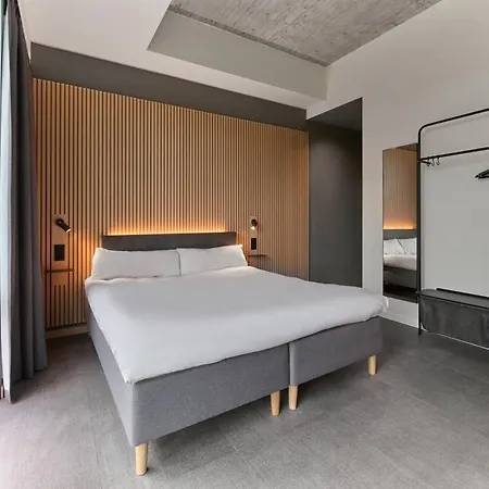 Hotell Zleep Airport 3*