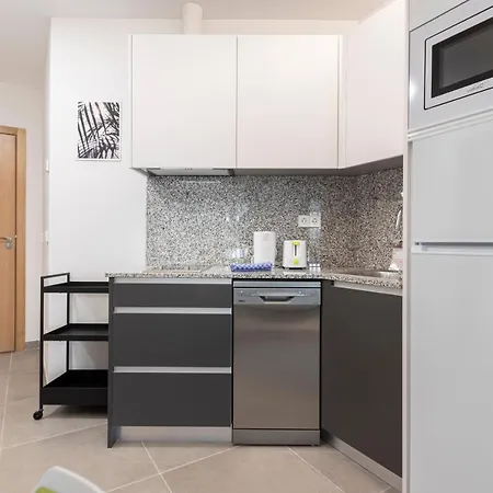 Dobo America Apartment *
