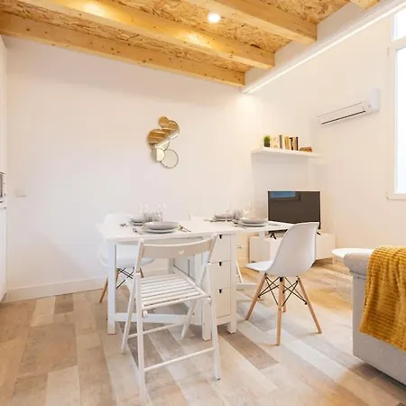 Apartment Amplio Apto A 300m De Retiro *