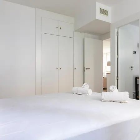 Apartment Homeabout Rios Rosas Madrid