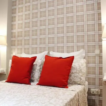 Acogedor Con Acceso Directo Plaza Castilla-bull Apartment Madrid