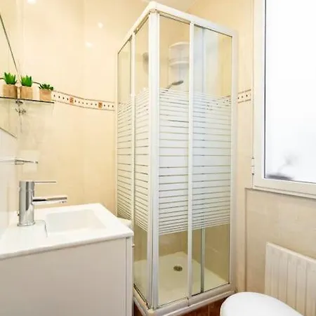Agradable Estudio 3 Personas / 2 Camas En Gran Via