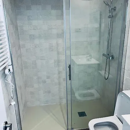 Bernabeu/ C.universitaria Apartment